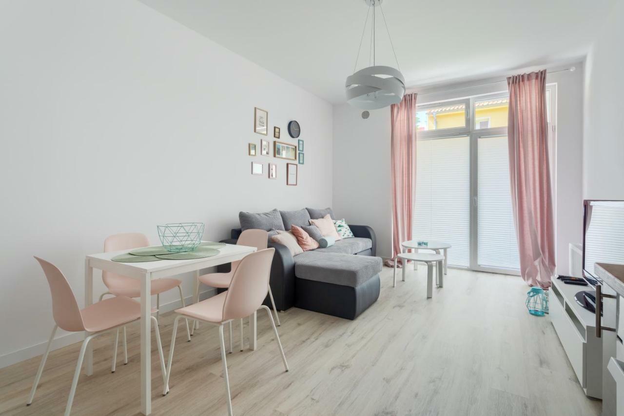 Apartament Kolorowy Przy Plazy Giżycko Exteriör bild